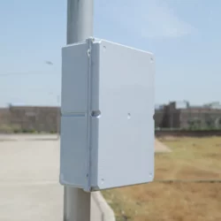 Pole Mounted Enclosure 560x380x180 ABS Grey 2-7 Inch